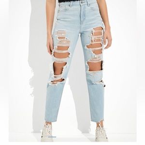American Eagle Mom Jeans Ripped